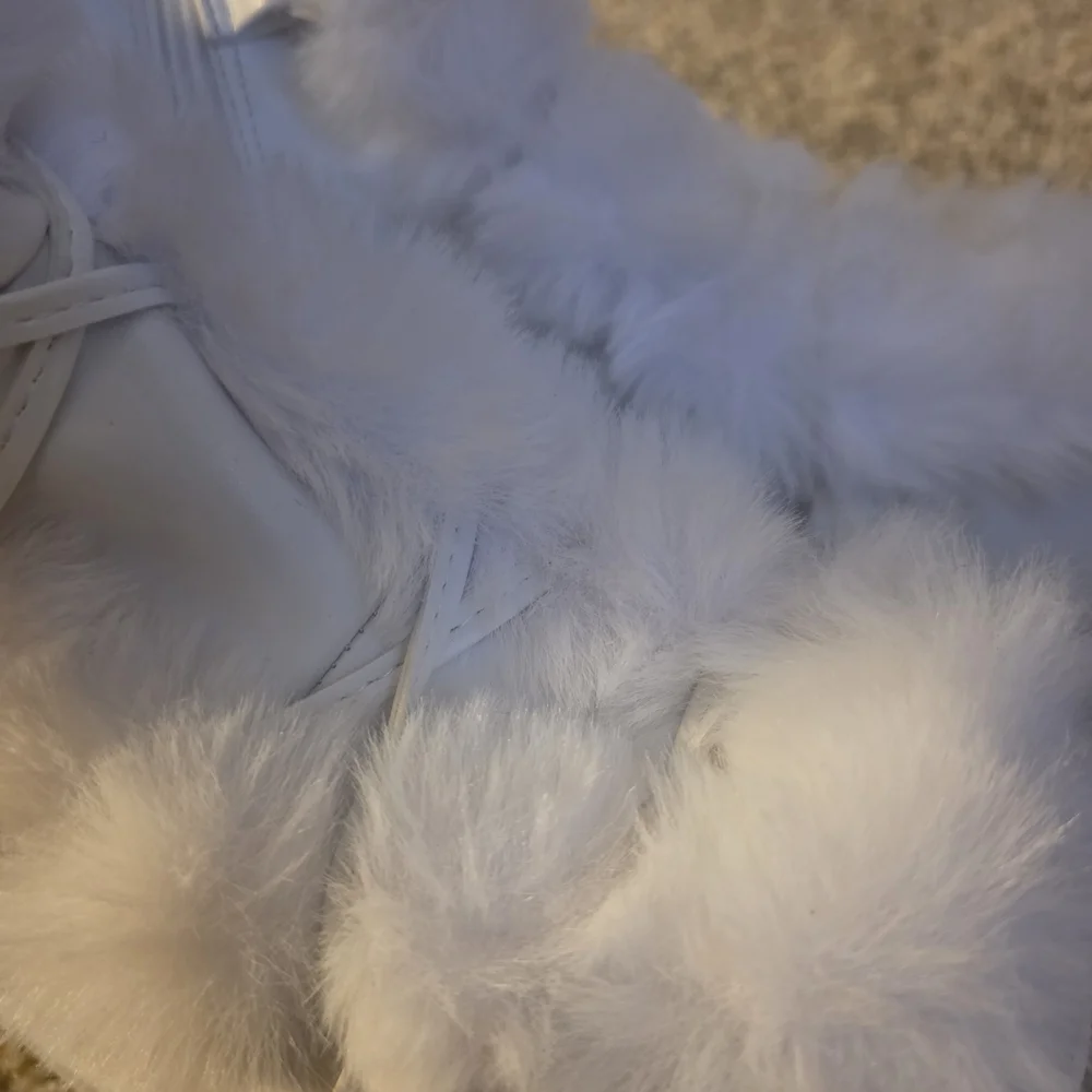 Chic White Faux Fur Lace-Up Heeled Boots - Picture 4 of 7